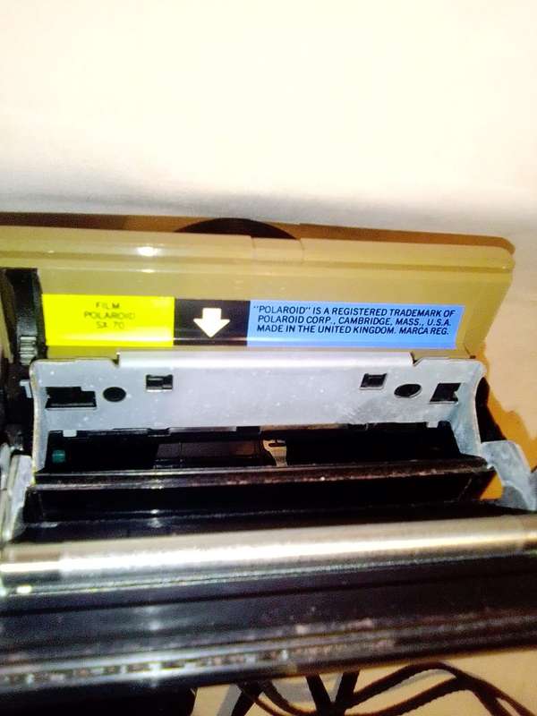 Antique 1970`s Polaroid 500 land camera. Takes SX 70 film not supplied. Not tested. Estate Auction.
