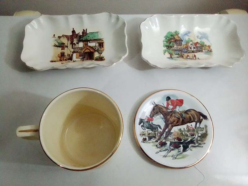 WoW A Crown Devon cup, A Tunstall plate, 2 x Sandland Ware Pin Trays.  4 Items