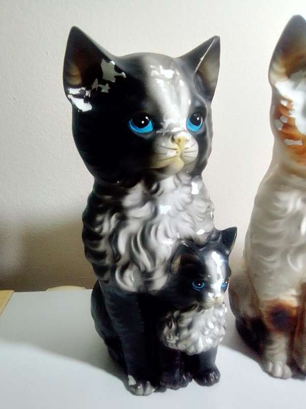Late 1940`s. 3 Awesome porcelain Cats with their kittens they need Tlc. No Chips or Cracks.
