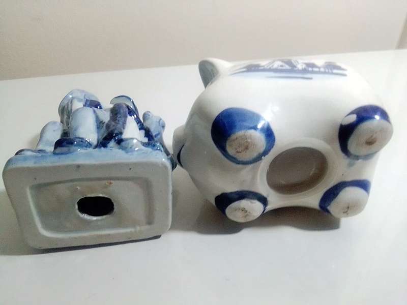 Awesome A Vintage blue & white in the Delft Blue style porcelain lot. No Chips or Cracks.