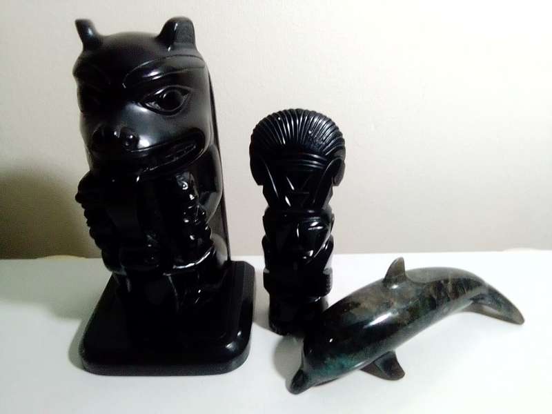 Tiki Idol god. Black Onyx obsidian Aztec carved statue Mayan stone. A black Onyx Dolfin & large Idol