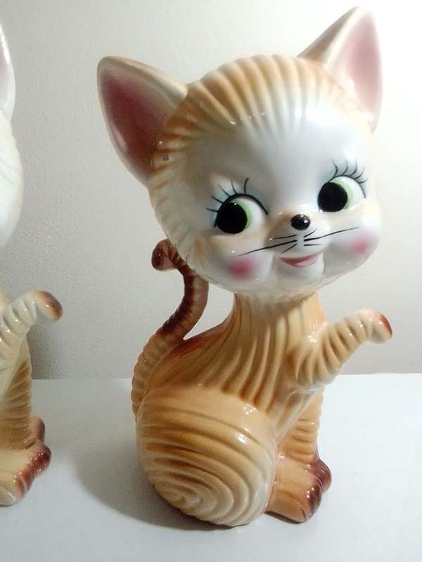 Vintage pair from the 1950 Ceramic Cat Huge Kitschy Big Eye Ceramic Cats Japan Kitsch cute