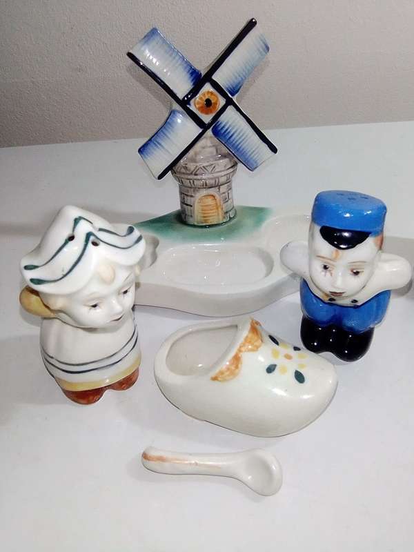 Job lot 13 collectible items ceramic figurines. Kingsway, Royal Deco, Yamashima, Hand painted Items.