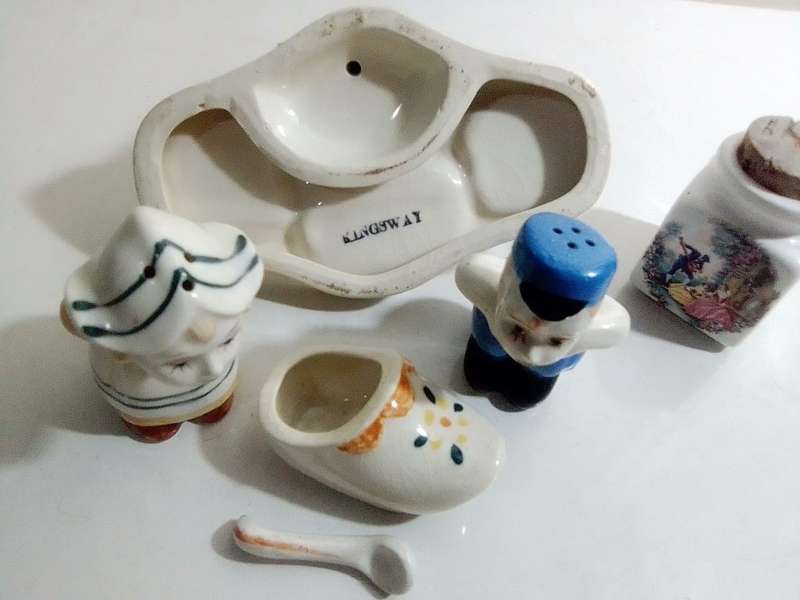 Job lot 13 collectible items ceramic figurines. Kingsway, Royal Deco, Yamashima, Hand painted Items.