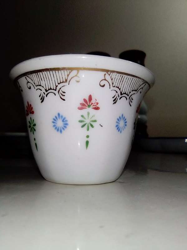 12 Vintage items. A Ceramic collection of collectible items. Mizunko tea cup.