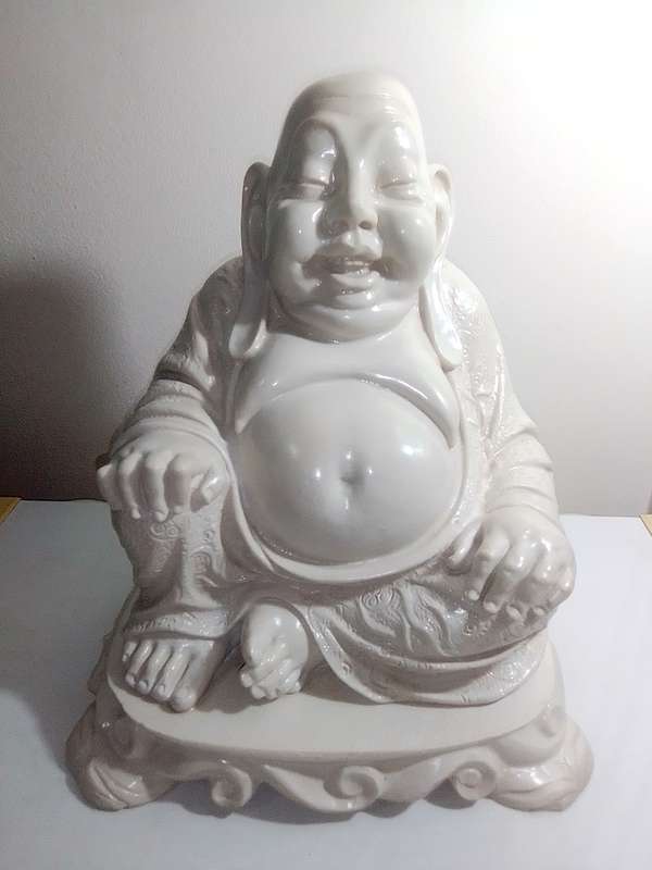 WoW A Large very big, detailed antique and Heavy 7Kg`s Buddha 335mm Tall in crushed marble light.
