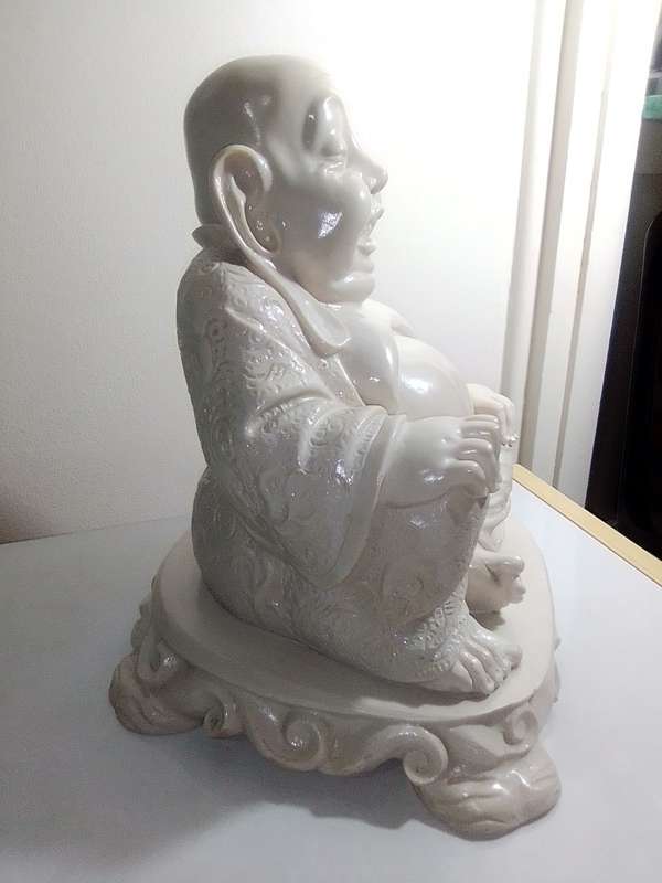 WoW A Large very big, detailed antique and Heavy 7Kg`s Buddha 335mm Tall in crushed marble light.
