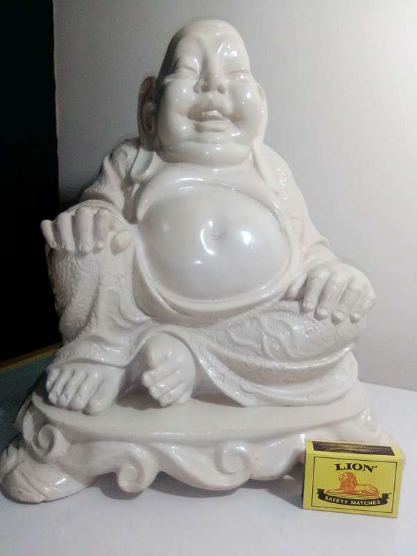 WoW A Large very big, detailed antique and Heavy 7Kg`s Buddha 335mm Tall in crushed marble light.
