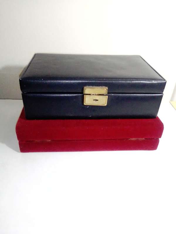 2 Old collectible Jewlery Boxes in fair condition for their age.