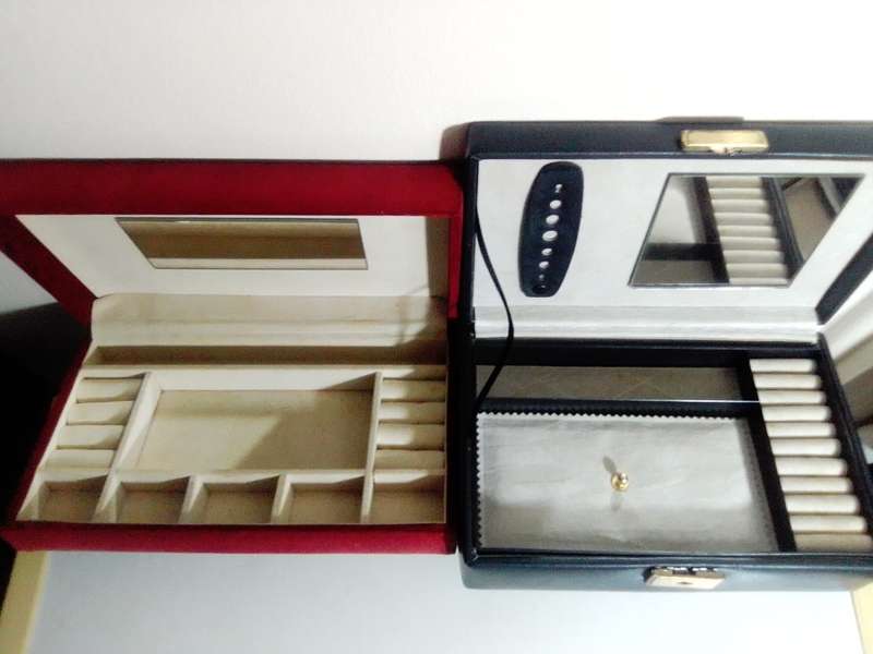 2 Old collectible Jewlery Boxes in fair condition for their age.
