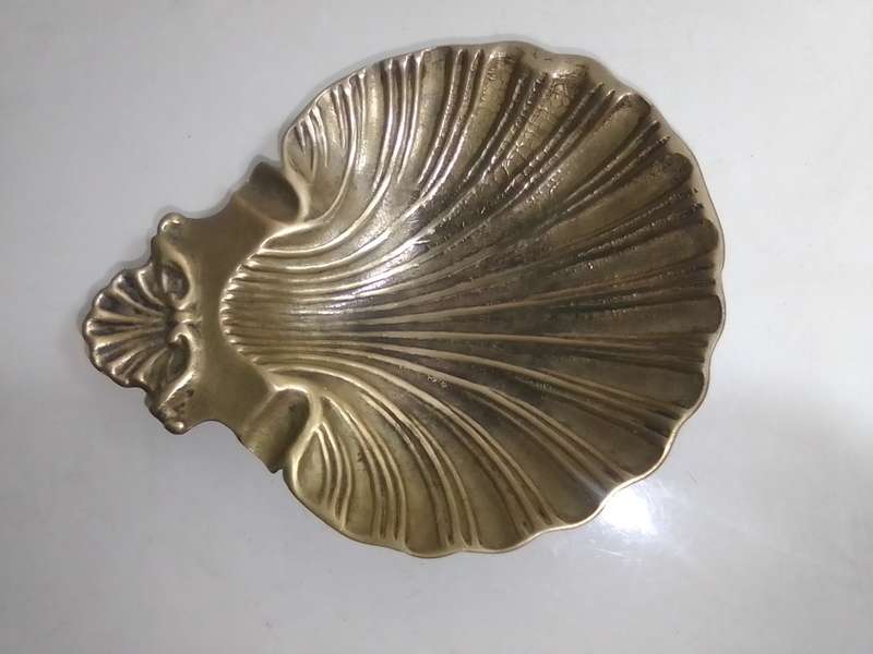 1930's Vintage Gold Clam Shell Trinket Dish in Brass Ring/Ashtray Nautical Desk/Dresser Soap Dish.
