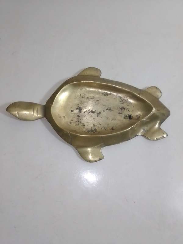 Vintage Solid brass heavy (600g) Turtle motif Soap dish, pin tray or Spoon rest. Hand cast.