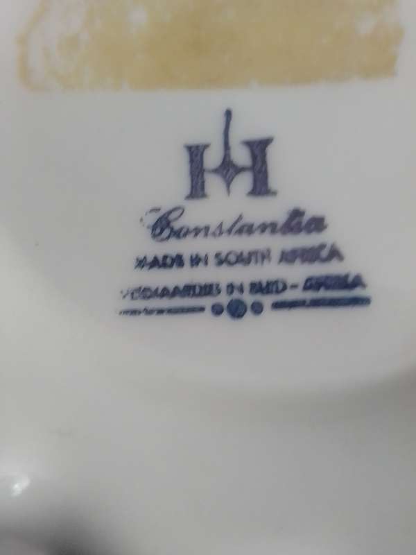 A Beautiful vintage S.A. Huguenot Constantia porcelain Kettle with pink Rose motifs.
