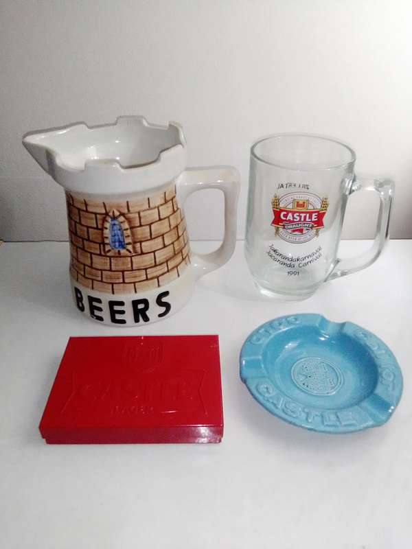 Wow Mancave, Castle branded red metal case with playing Cards in ashtray + Multi-Tool Kit + Jug's.