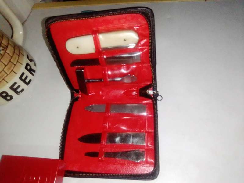 Wow Mancave, Castle branded red metal case with playing Cards in ashtray + Multi-Tool Kit + Jug's.