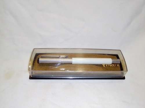 Old Parker Ball Pen in original case. It still has Ink. In good condition for it`s age.