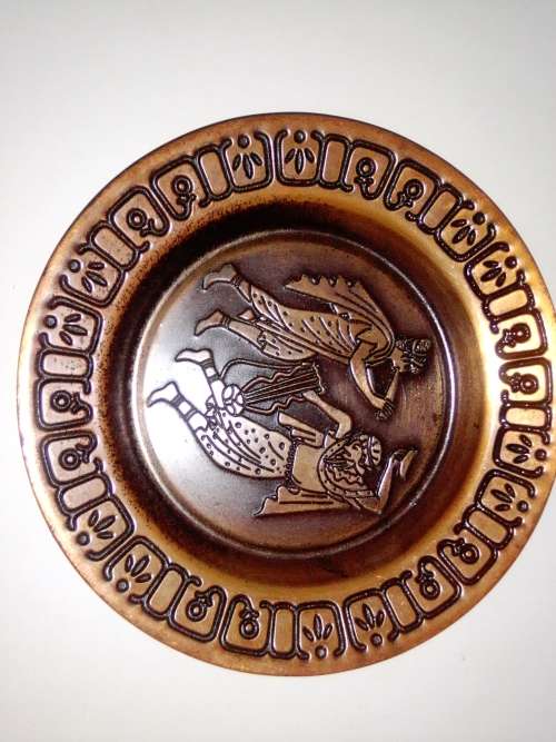 Bronze Wall plate with Roman motif. Ideal display item.