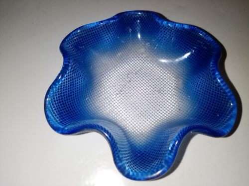 6 x Venetian Glass trinket holder`s 3 x Hankychif dishes and a basket plus a leaf trinket bowl.