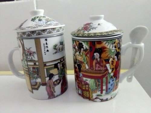 A Unusual and interesting Chinese tea Pot`s with Sive and lid plus one with spoon. Bid per one.