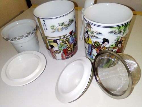 A Unusual and interesting Chinese tea Pot`s with Sive and lid plus one with spoon. Bid per one.