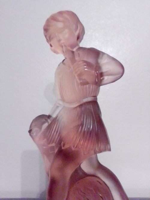 A heavy Pink  Floter/Frog in good condition for its age. Size: 25cm Tall x 18cm Wide.