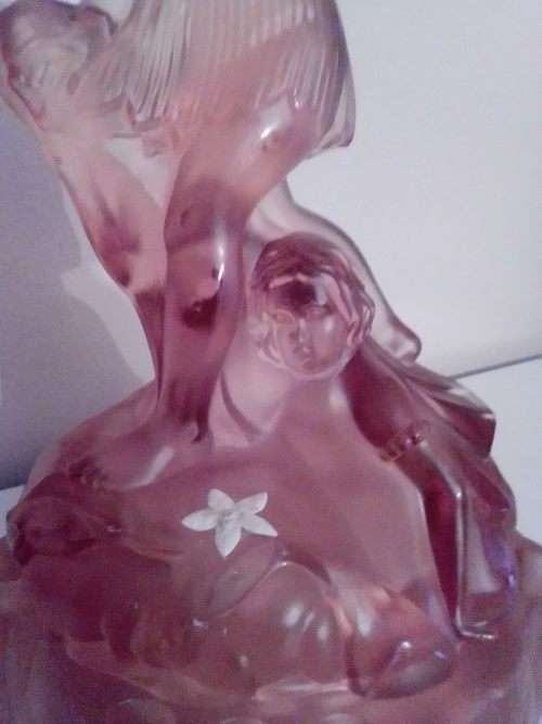 A heavy Pink  Floter/Frog in good condition for its age. Size: 25cm Tall x 18cm Wide.