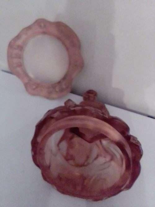A heavy Pink  Floter/Frog in good condition for its age. Size: 25cm Tall x 18cm Wide.