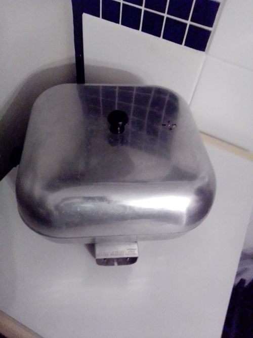 1950/60`s vintage `Sunbeam` Electric Fry/Skillet high dome pan.It look`s as if it`s never been used.