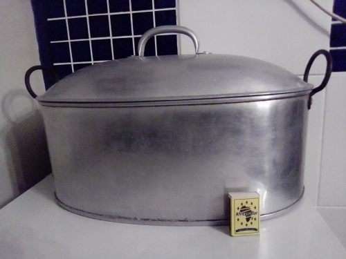 A Huge Country house steamer kitchen Aliminium dome lided pot with hook out Trivet tray.