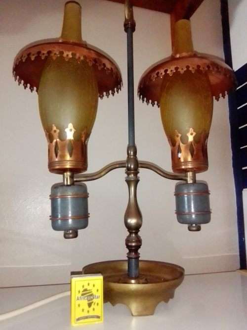 1900`s. 47cm tall table lamp.Solid brass and porcelain base,unusual frosted mantels, copper shades.