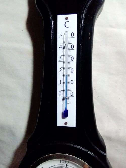 A German wall hanging Barometer. Temp, Hydro and Barometers in good Working condition.