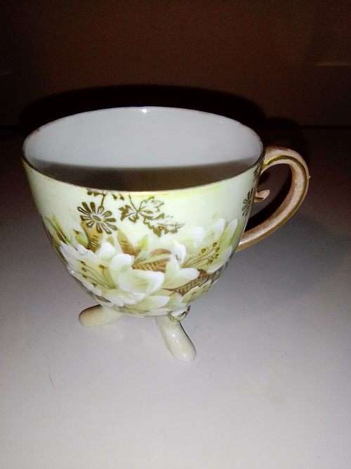 WoW A Vintage lot of Vases Made in Italy 15cm Tall x 2 and Poland x 2 and a footed Egg cup.