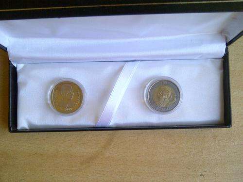 Mandela Capsulated R5 Coins in Box:  2000 Smiley and 90th Birthday