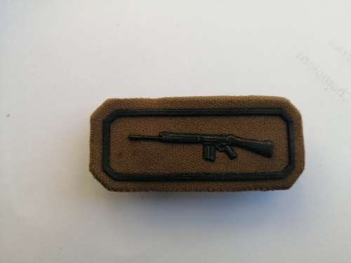 Old SADF NUTRIA "Skiet Balkie" (Marksman) Embrosed with Pins and Caps