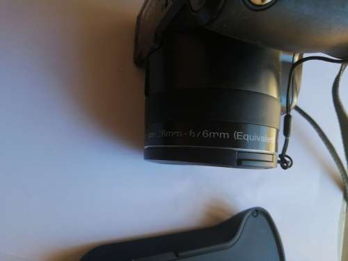 Kodak Easy Share Z981 Digital Camera - Battery Operated