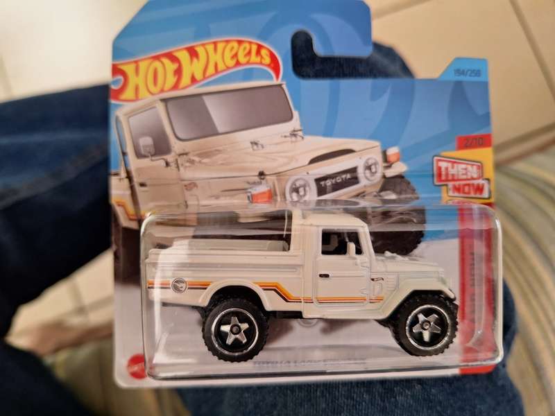 Hotwheels treasure hunt toyota land cruiser