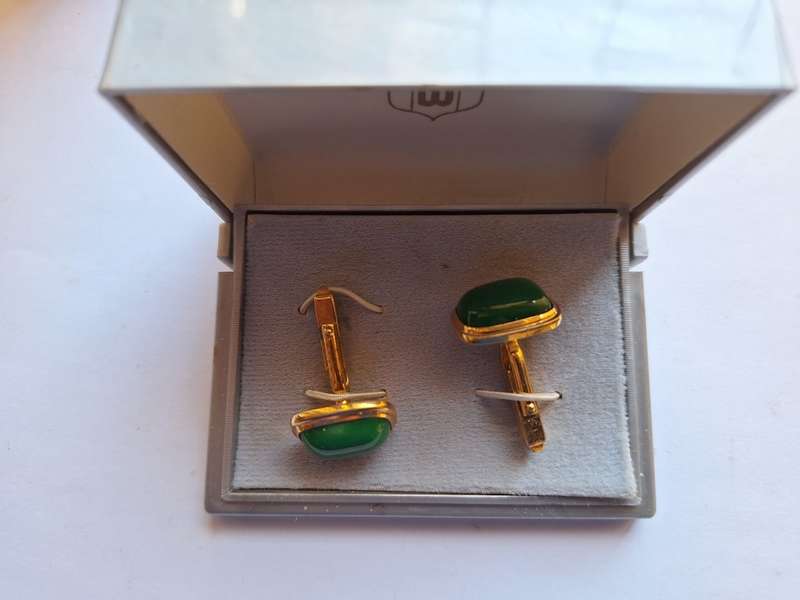 Unique set of vintage cufflinks