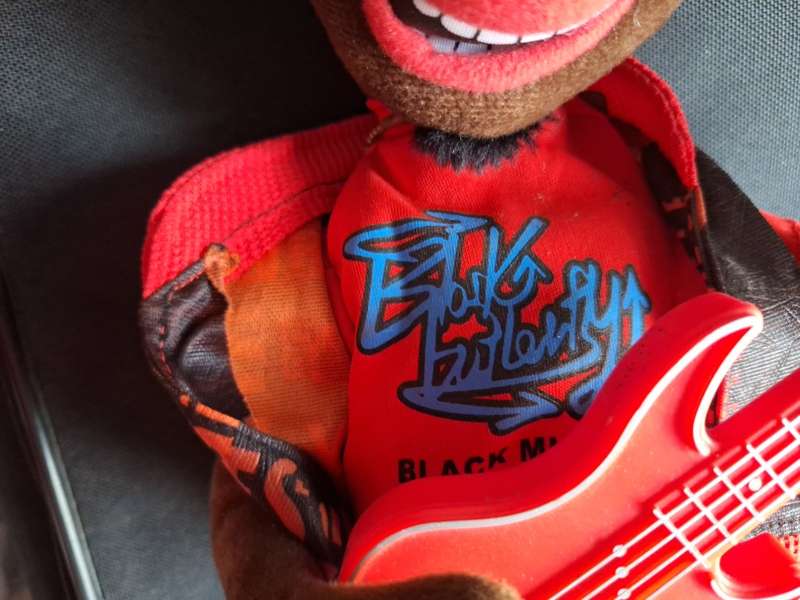 Curtis James Jackson III ( 50 cents) singer hip hop dancing doll