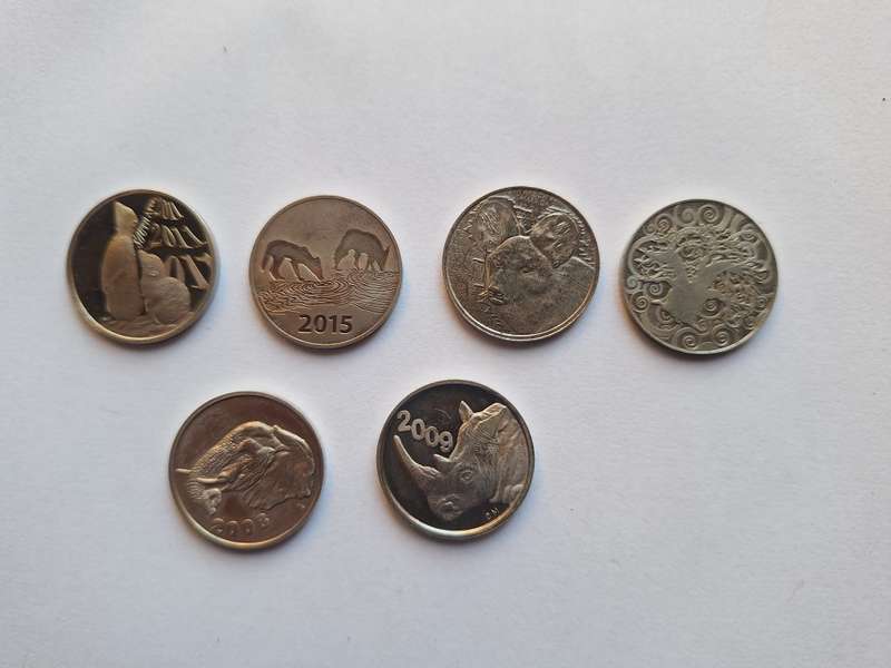 6 x World coins issued by South African mint