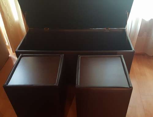 Ottoman with pedestal set