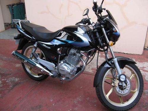 HONDA 125cc E-Storm (Black)