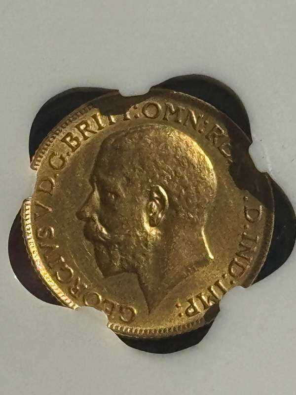1912 GB Sovereign AU58