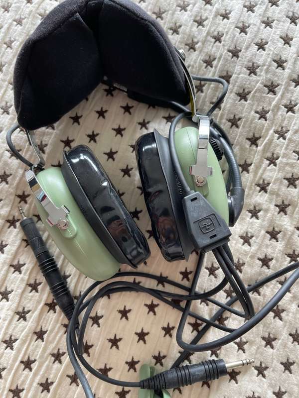 David Clark Aviation Headset H10-13.4 and David Clark Headset bag, fuel tester and foggles.