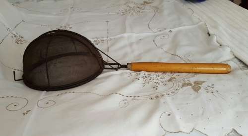 Xtra large Vintage sieve/mesh basket with wooden handle