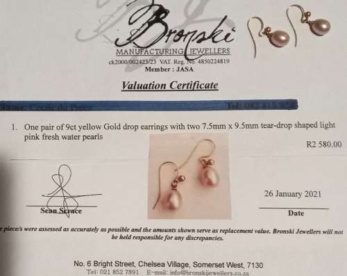 Pair of 9ct yellow Gold drop earrings with two 7.5mm x 9.5mm tear-drop shaped light pink pearls