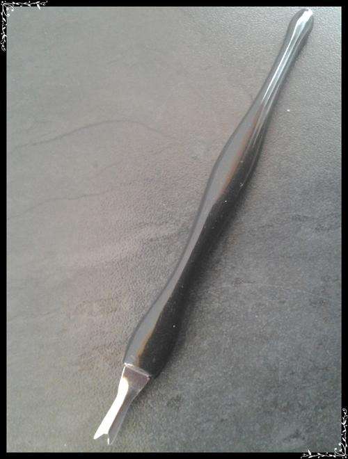Cuticle cutter