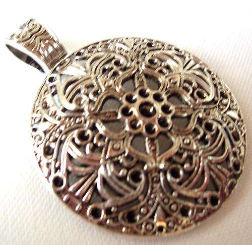 Tibetian silver round pendant