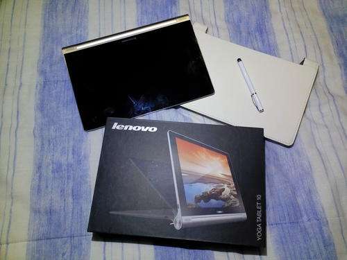 Lenovo Yoga Tablet 10 Incl. Cover and Stylus Pen