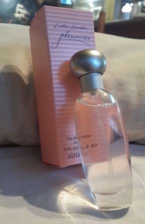 *VALENTINES* Estee Lauder - Pleasures 30ml