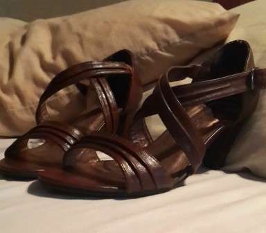 PIERRE CARDIN Dark Brown Heels